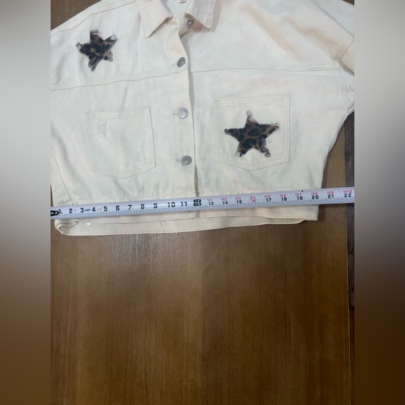 POL Cream Star-Patterned Jean Jacket - Picture 12 of 14